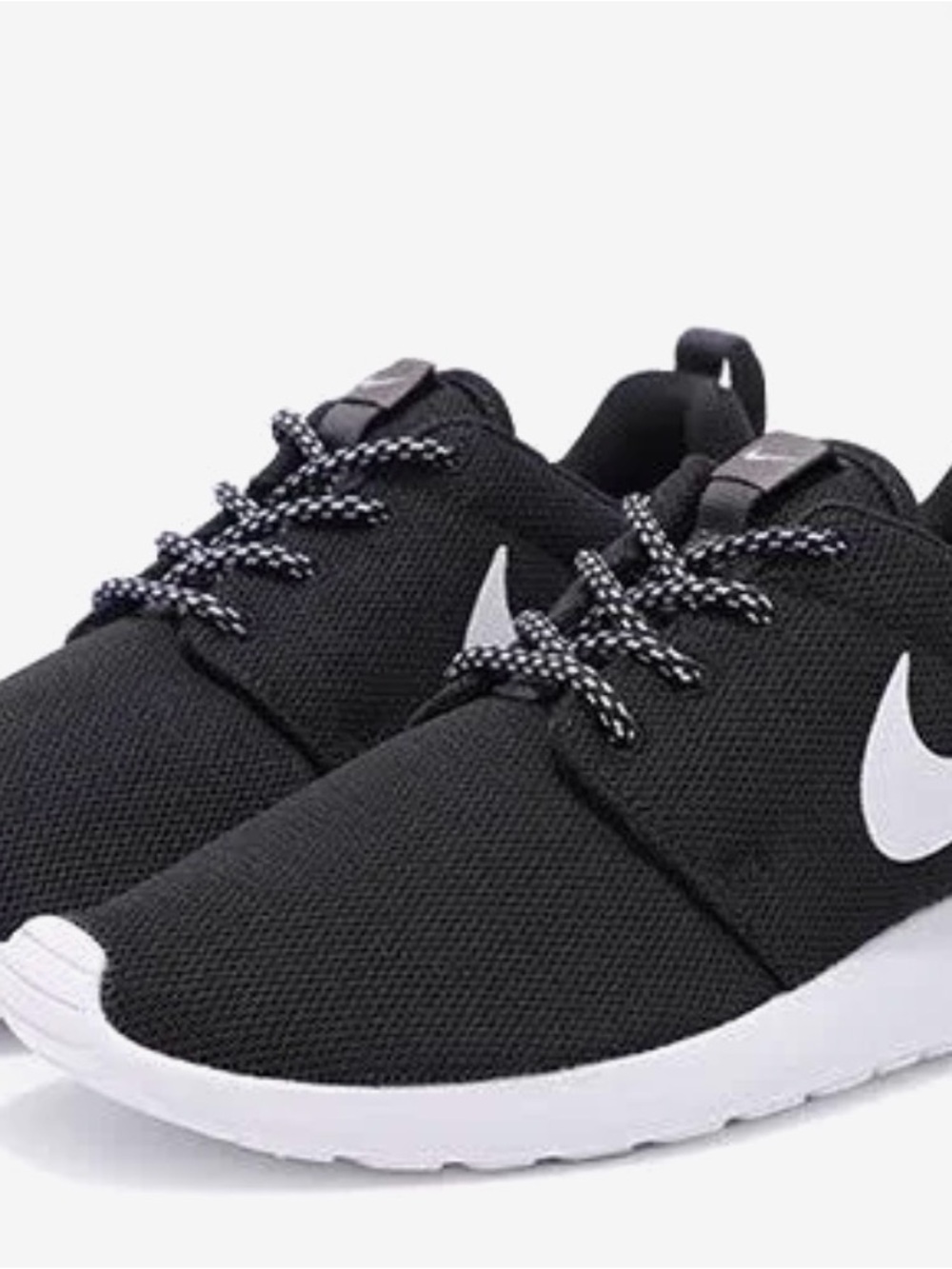 Nike Roshe One Sneakers